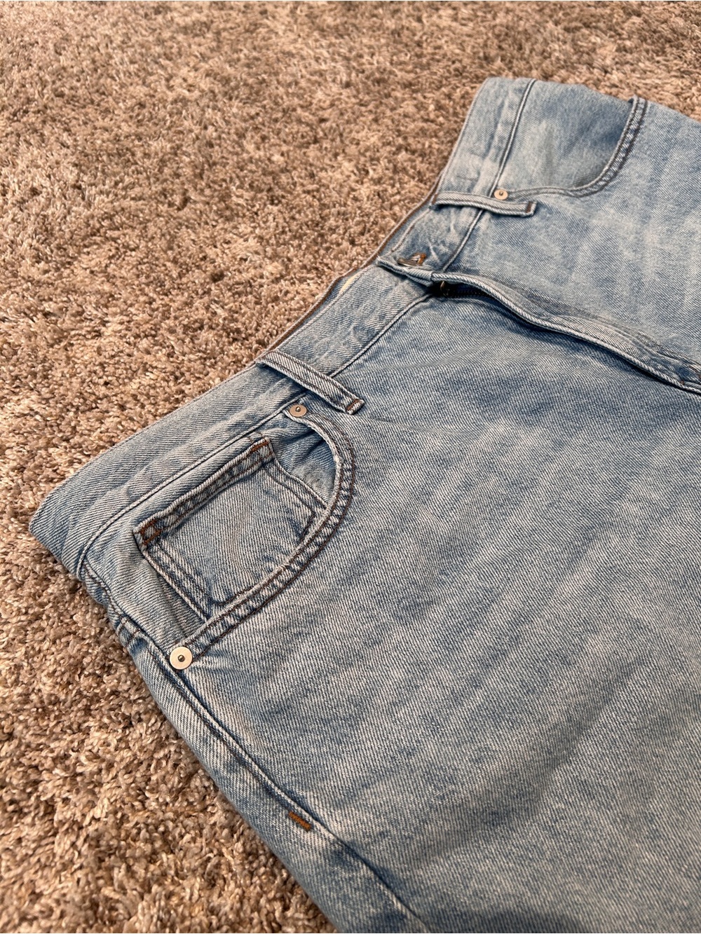 Superwide-Leg Jeans in Ahern Wash: Airy Denim Edition - Picture 4 of 16